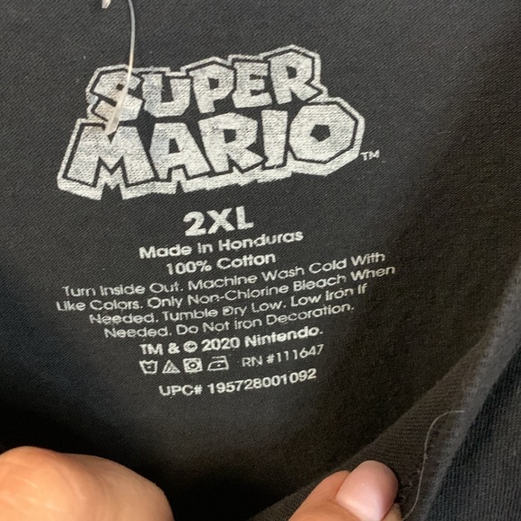 SUPER MARIO BLACK SHORT SLEEVE TEE SHIRT SIZE 2XL 100% COTTON - Picture 3 of 4